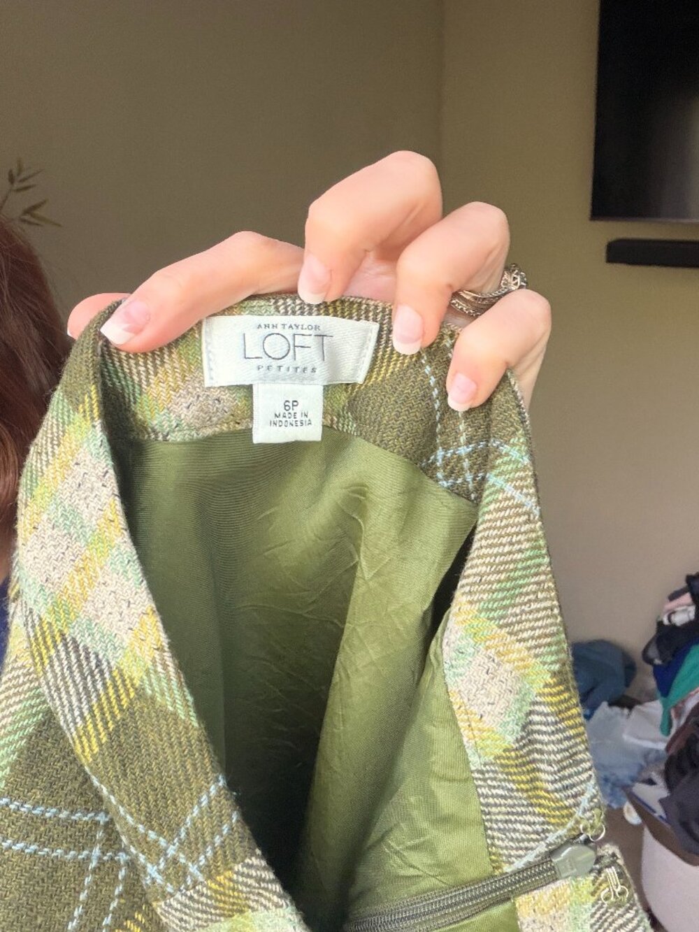 Petite LOFT Skirt
